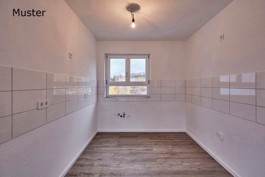 تصویر große renovierte 2-Zimmer Wohnung