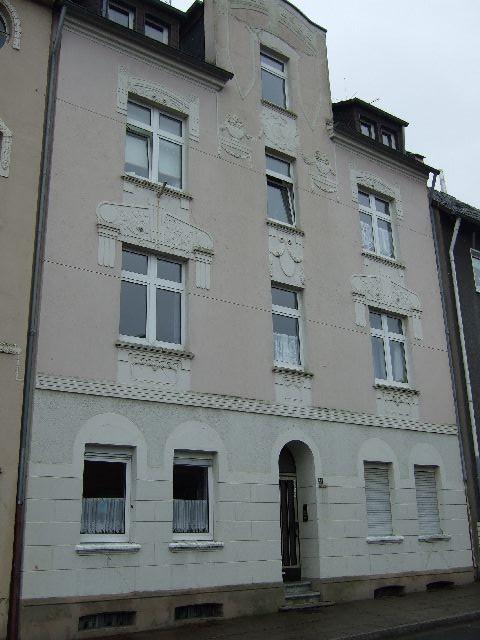 Schöne 3 Zimmer-Wohnung im Altbaustil - Foto 2