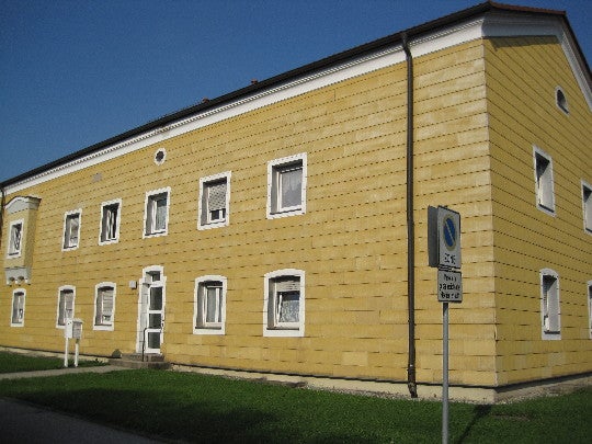 Auf gute Nachbarschaft: Frisch renovierte 3-Zimmer-Wohnung mit eigenem Garten - Photo 1