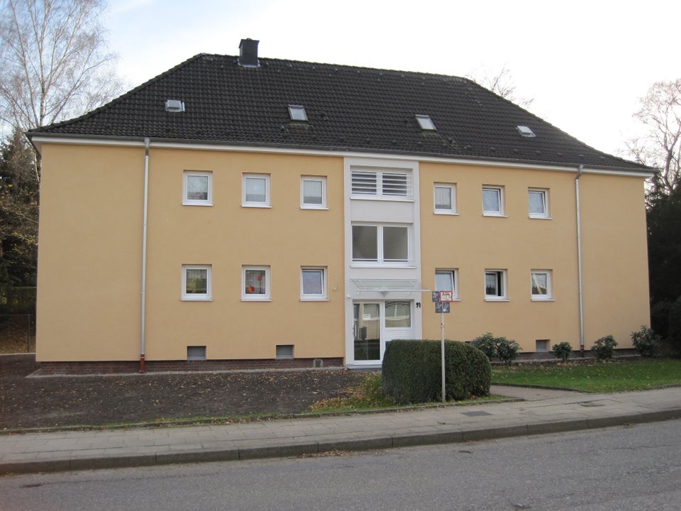 geräumige 3-Zi-Wohnung mit Balkon im Erdgeschoss - Photo 2
