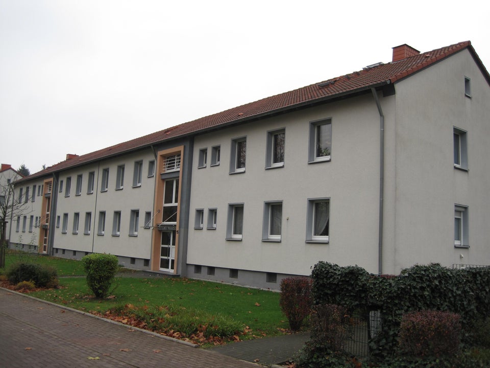 Stop! Günstig geschnittene 3,5-Zimmer-Wohnung im Grünen - Foto 4