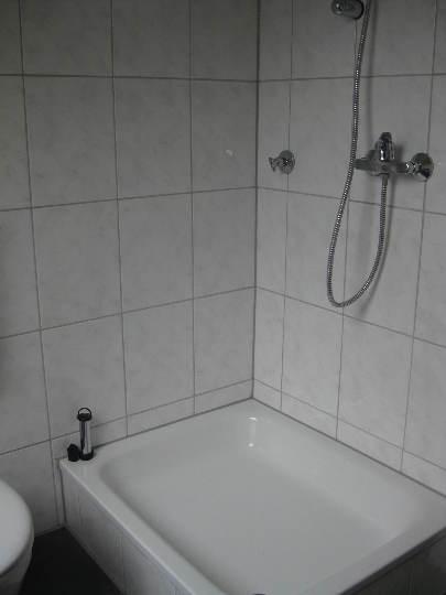 Hier erwartet Sie eine bezugsfertige 2-Zimmer-Wohnung! - Foto 1