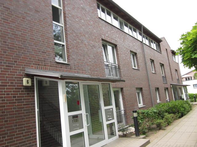 Individuelle 3-Zimmer-Dachgeschosswohnung mit Gäste-WC und Balkon! - Photo 4