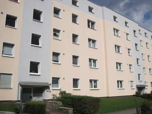 Verkehrsgünstig und doch ruhig gelegene Wohnung mit Wannenbad - Foto 1