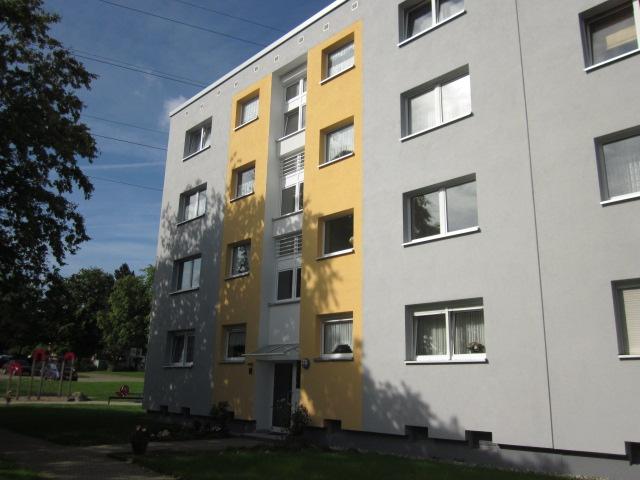 Bezugsfertige 3,5-Zi-Whg. mit Balkon in ruhiger und grüner Lage - Photo 2