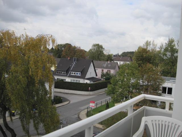 Renovierte 3-Zimmer-Wohnung mit Blick ins Grüne - Photo 4