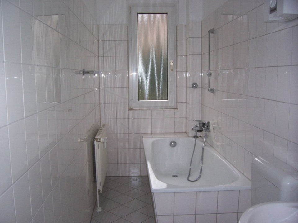 2-Zimmer-Wohnung mit Balkon ! - Foto 1