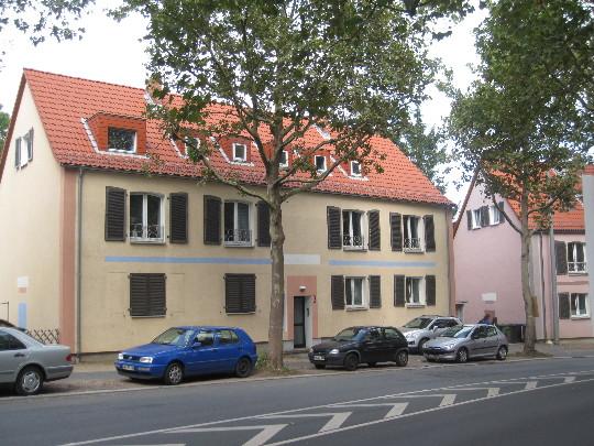 Geräumige 3-Zimmer-Erdgeschosswohnung mit Balkon - Foto 1