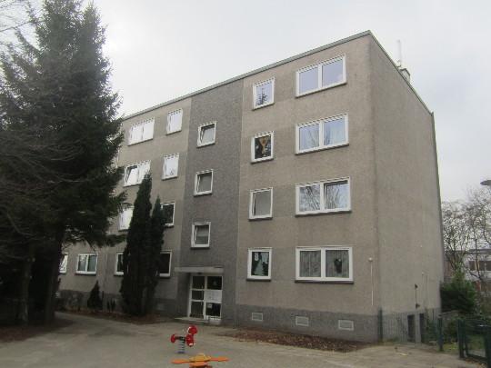 Miet mich - zentrale 3,5-Zimmer-Wohnung - Photo 2