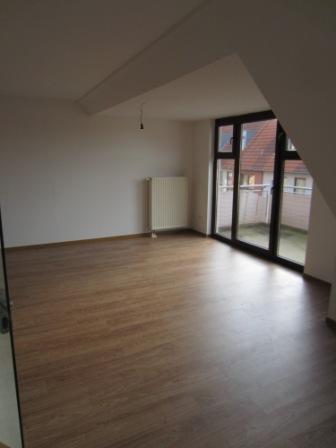 Moderne 4-Zimmer-DG-Wohnung mit 2 Balkonen - Foto 1