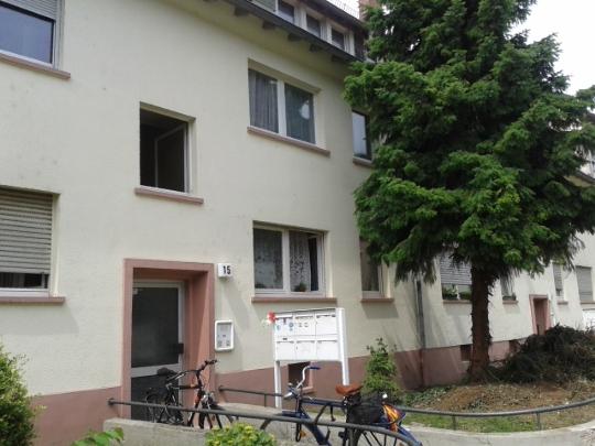 Sanierte 2,5 Zimmerwohnung mit Balkon - Photo 1