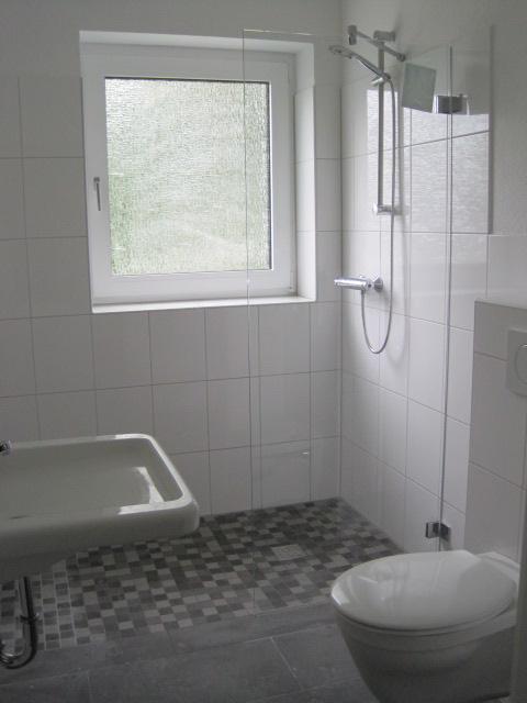 Ideal für jedes Alter: barrierearme 3-Raum Wohnung mit Sonnenloggia - Foto 1