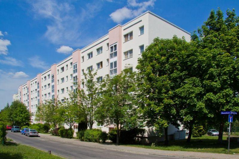 Renovierung einer familienfreundlichen 3-Zimmer-Wohnung mit Balkon! - Foto 3