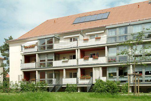 Toll geschnittene 2-Raumwohnung mit Balkon im schönen Laubegast! - Foto 2