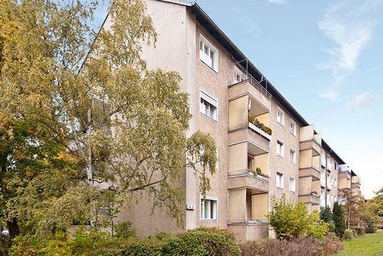 تصویر schöne 2-Zimmer-Wohnung im Ziekowkiez