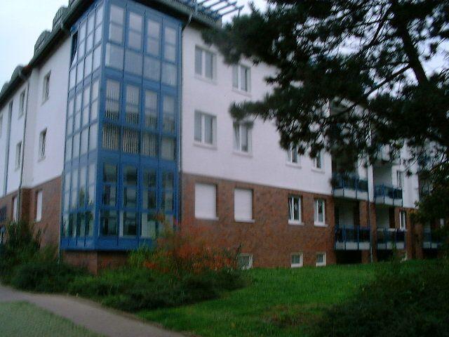 Schöne Wohnung sucht Mieter: 2,5-Zimmer-Wohnung mit Ausblick - Photo 1