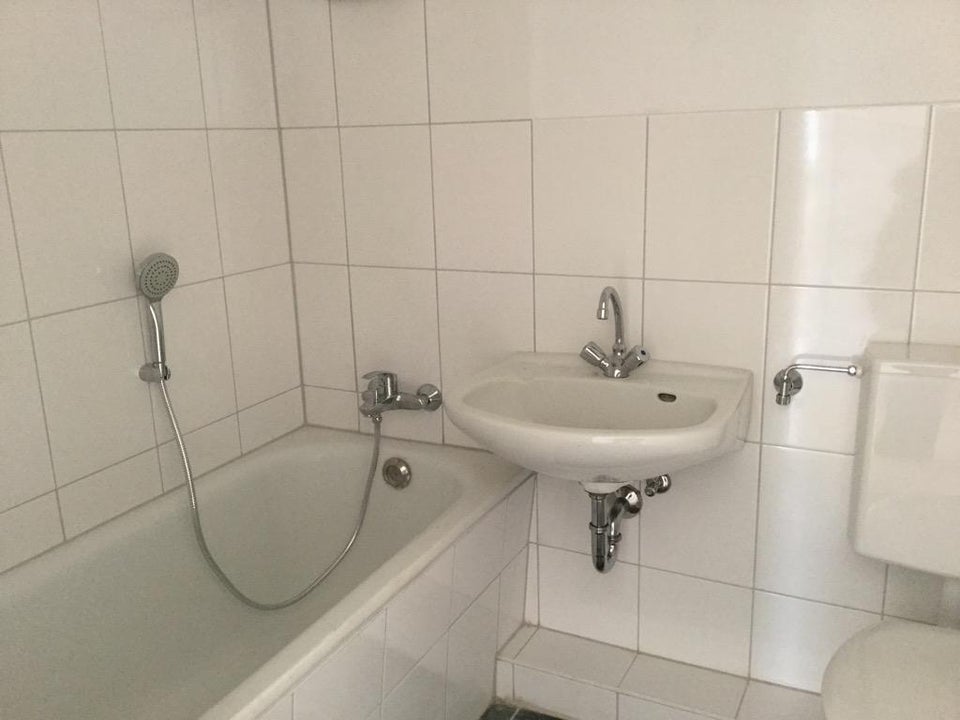 Großzügige 2-Zimmer-Wohnung mit traumhaftem Balkon - Photo 2