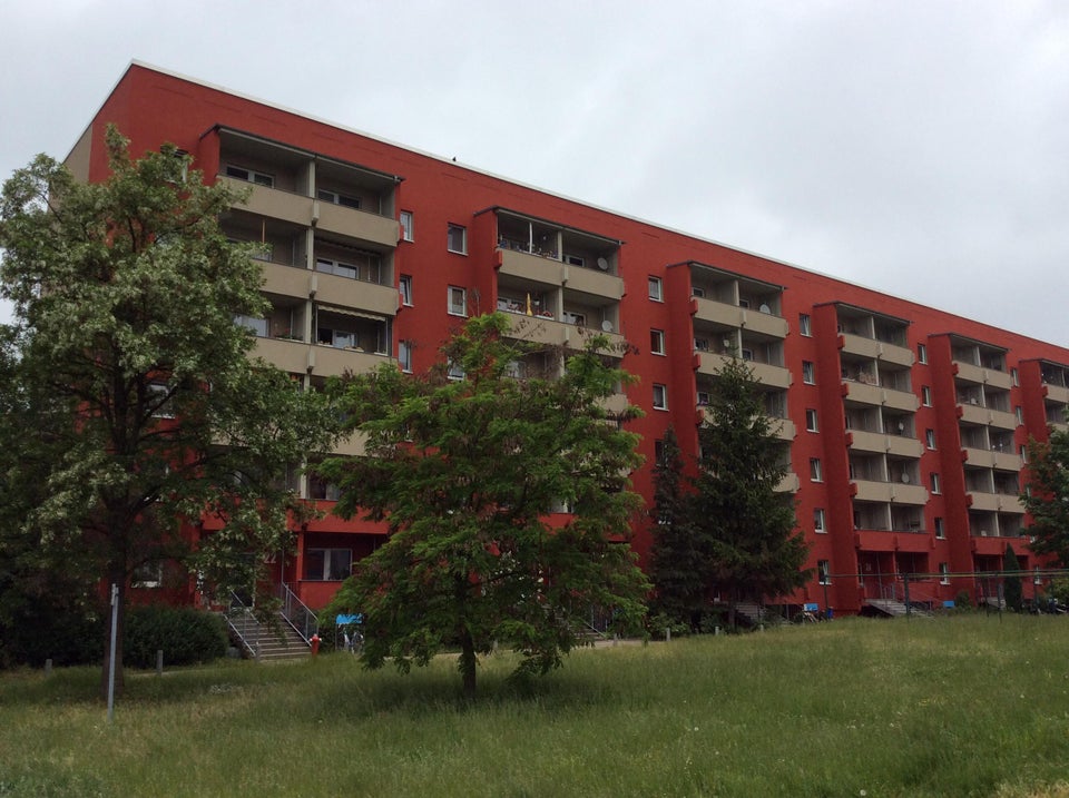 Helle 2-Zimmer-Wohnung mit Balkon zum Wohlfühlen - Photo 2