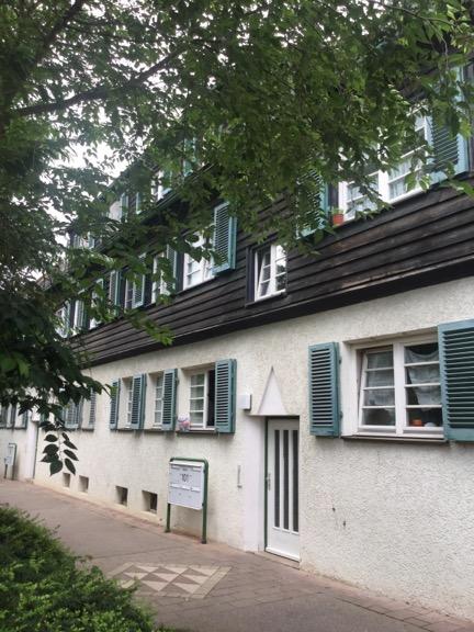 Miet mich - praktische 3 -Zimmer-Dachgeschosswohnung - Photo 1
