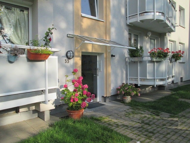 Bezugsfertige 3-Zimmer-Wohnung mit Balkon im schönen Wedau! bei Interesse mit Einbauküche - Foto 2