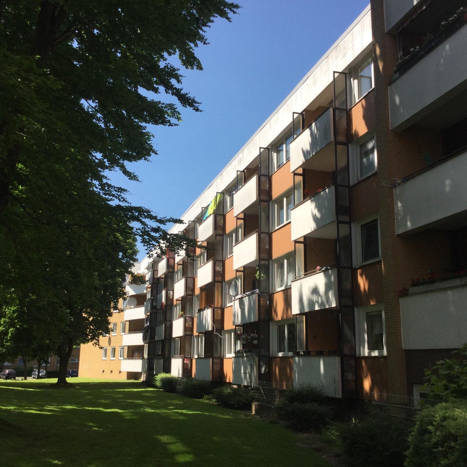 Großzügig geschnittene Wohnung für Paare und die kleine Familie. Frisch Renoviert! - Foto 3