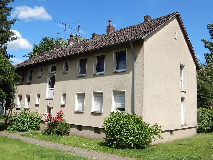 zentrale 2-Zimmer-Wohnung mit modernisiertem Duschbad - Photo 2