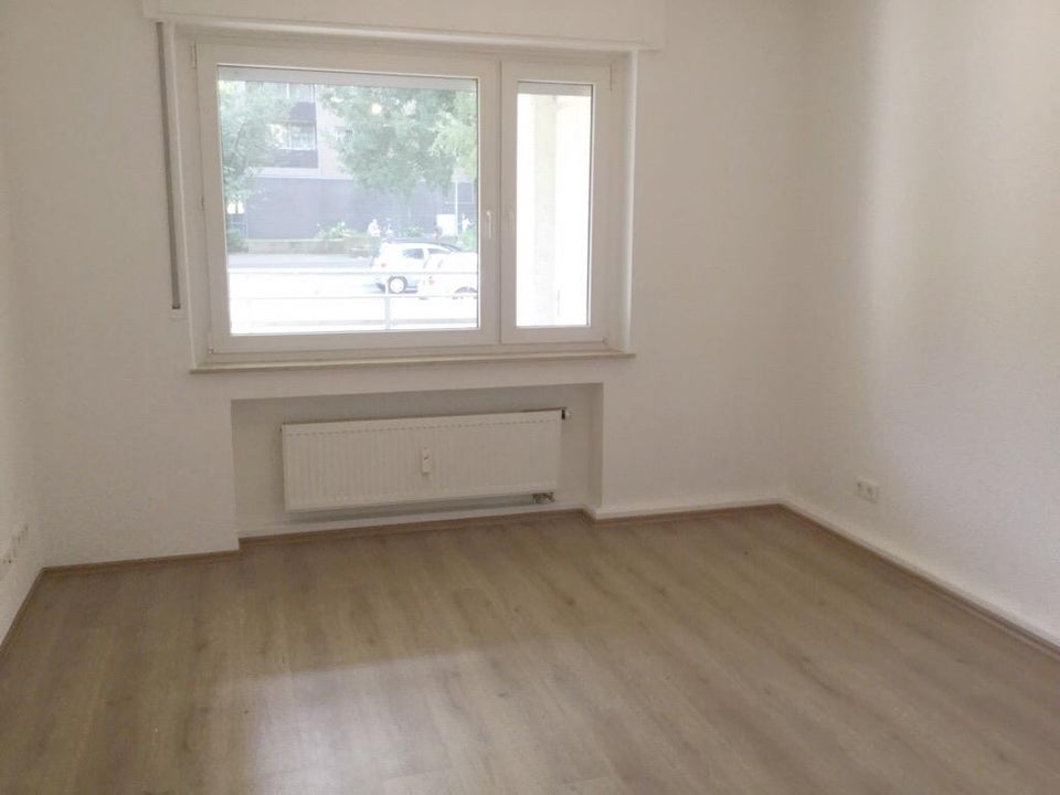 Barrierefreier Zugang! Renoviertes Erdgeschoß mit Balkon - Photo 5