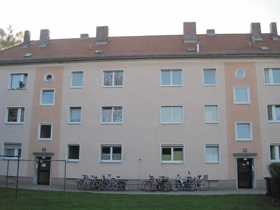 Renoviertes Schmuckstück: Helle 4-Zimmer-Wohnung für Familien - Foto 2