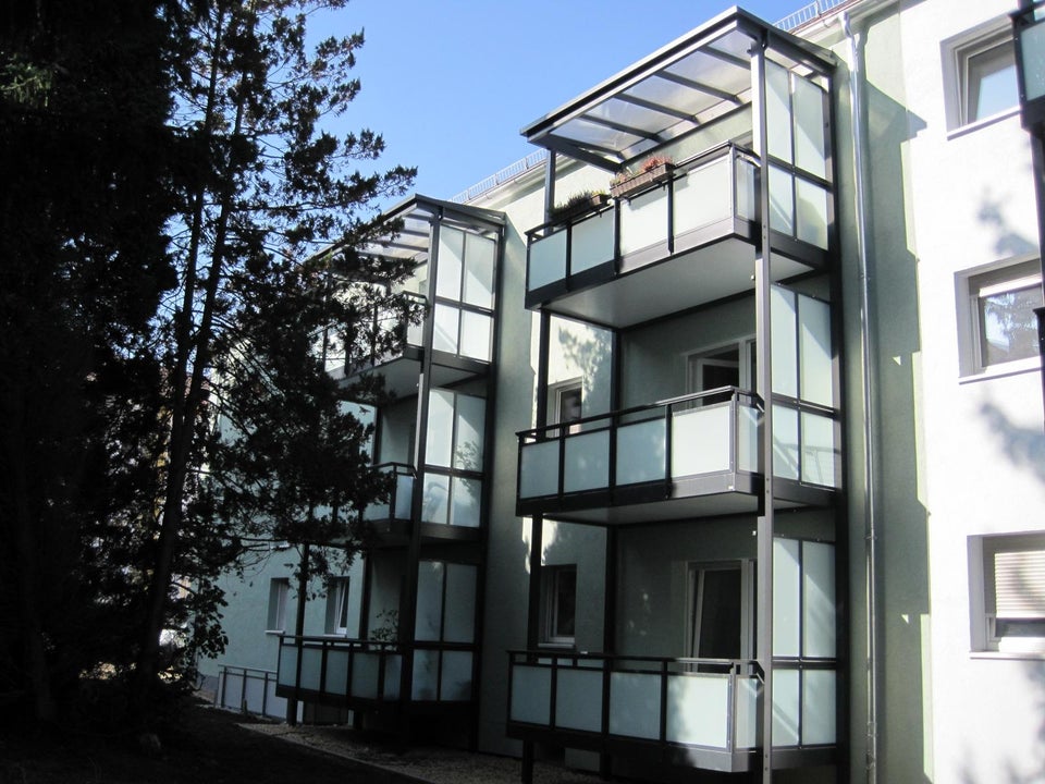 Renovierte 4 – Zimmer Wohnung mit Balkon in modernisierter Wohnanlage! - Foto 4