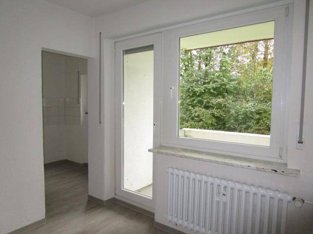 2-Zimmer-Wohnung,komplett renoviert inkl Balkon in grüner Lage - Photo 4