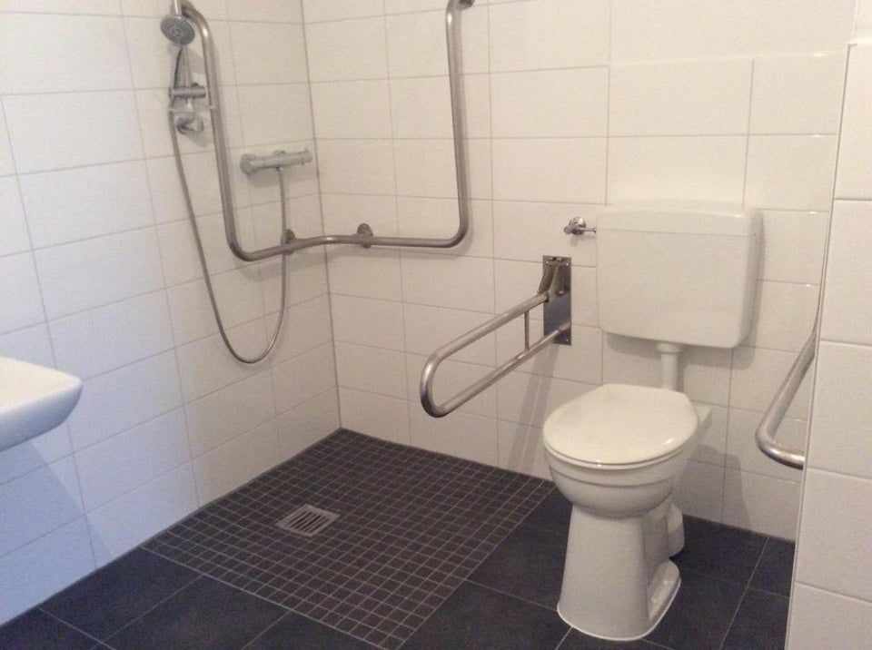 Schöne 2-Zimmer-Wohnung im Viertel (Behindertenausweispflichtig) - Photo 2