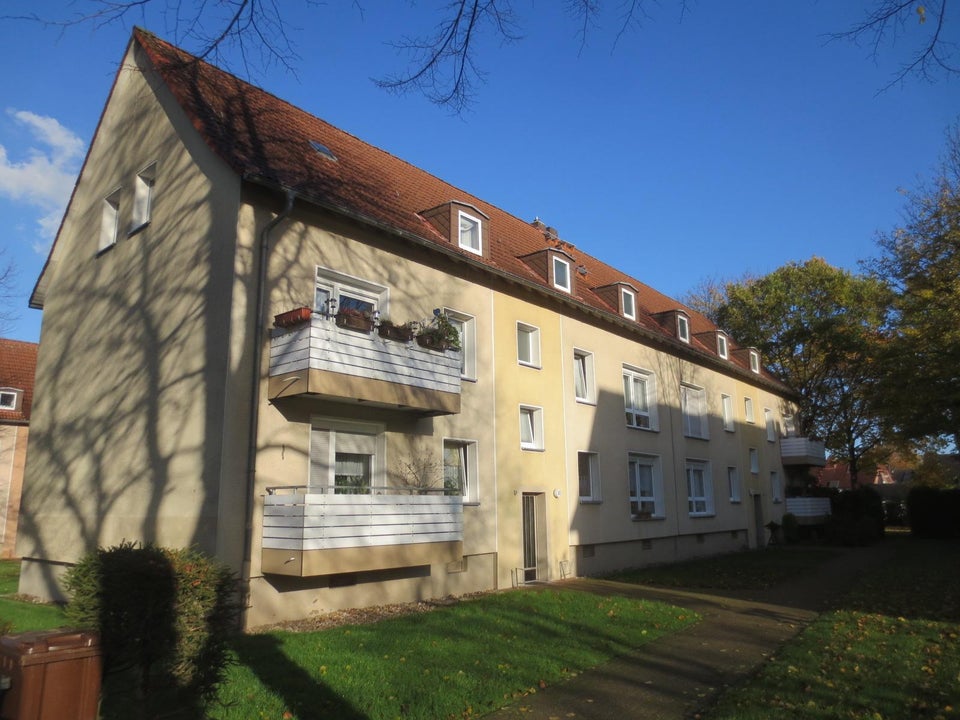 Da kommt man gern Heim. 2-Zimmer-Dachgeschosswohnung - Photo 2