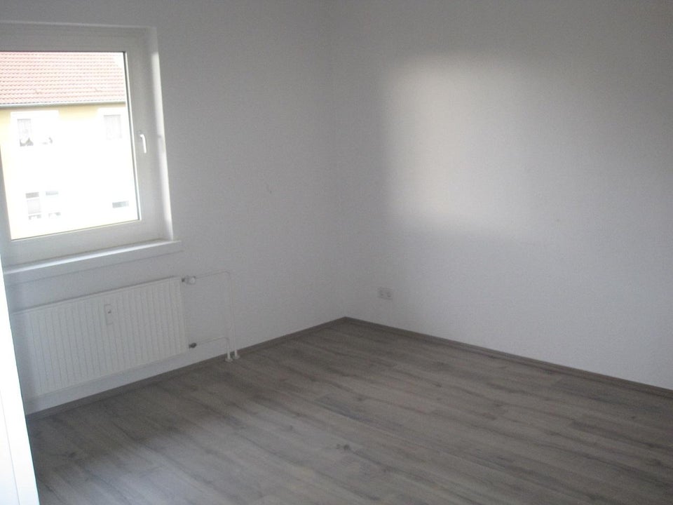 Renovierte 2 Zimmerwohnung frei per sofort. - Foto 1
