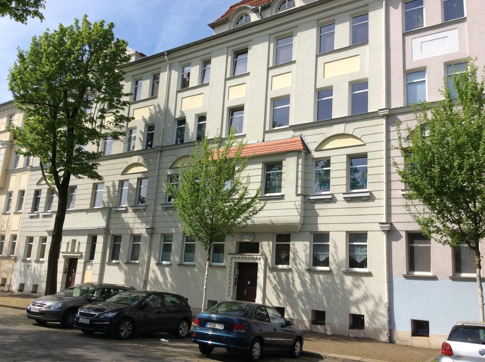 Helle 2-Zimmer-Whg. mit Balkon uns Ausblick ins Grüne - Foto 5