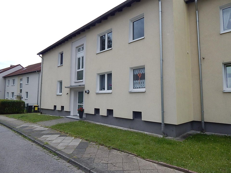 Wir renovieren für Sie: gemütliche 3-Zimmer-Wohnung - Foto 2