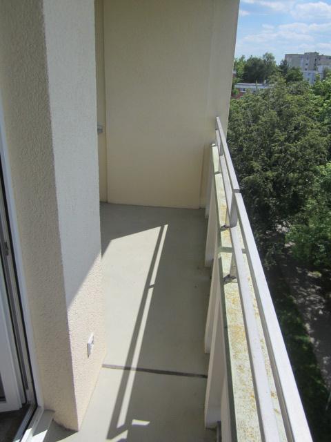 Ideal für Pendler, Singles oder junge Paare! 2 Zimmer Wohnung mit Balkon - Foto 2