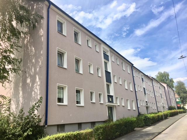 Frisch renovierte 3-Zi.-EG-Whg. mit neuem Tageslichtbad und Balkon - Foto 1