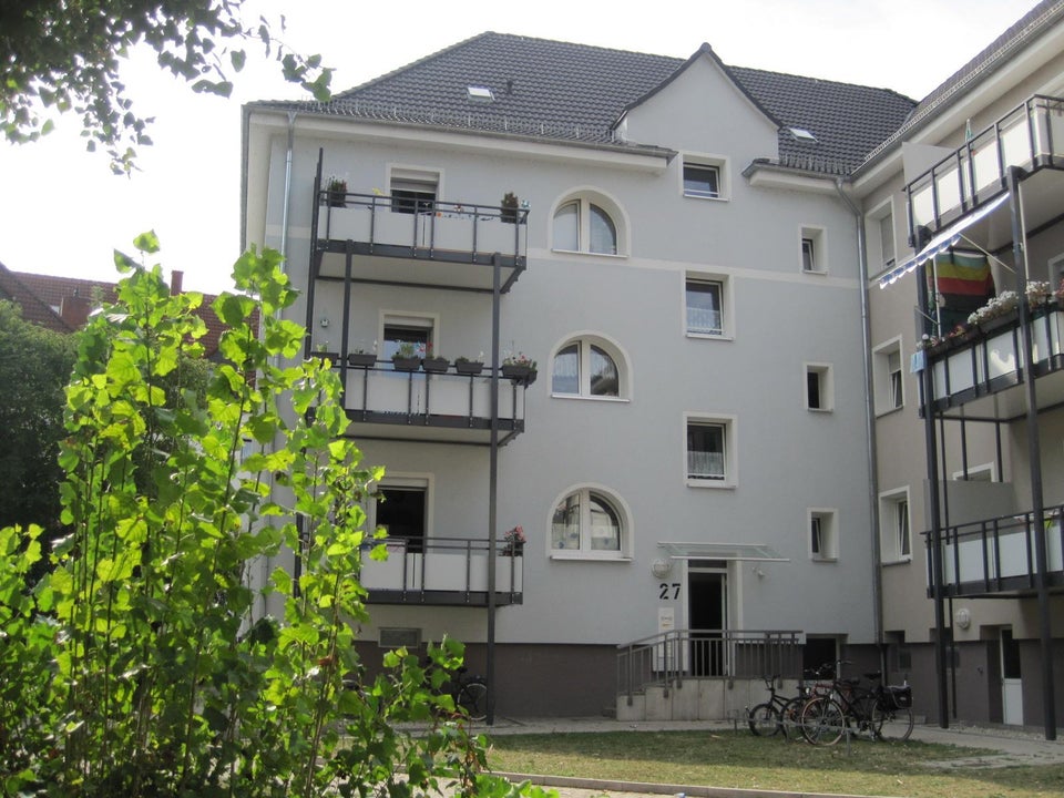Viel Platz für die Familie: Renovierte 3-Zimmer-Wohnung mit Balkon - Photo 3