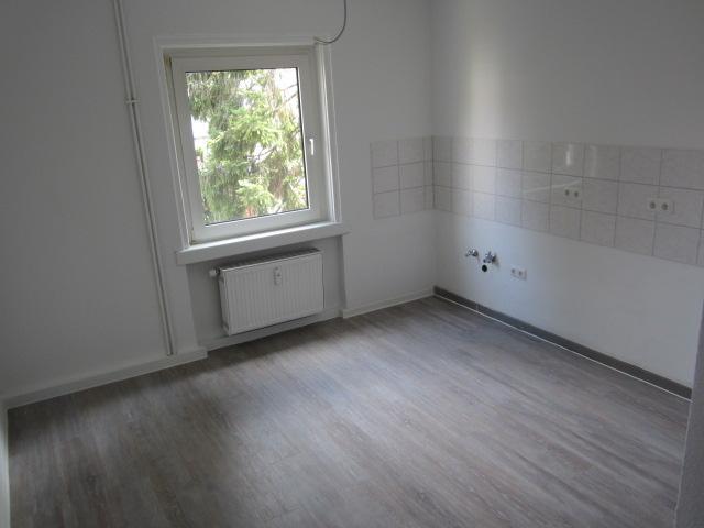Hell, modern, renoviert: Deine neue 2-Zimmer-Wohnung mit Balkon - Foto 1