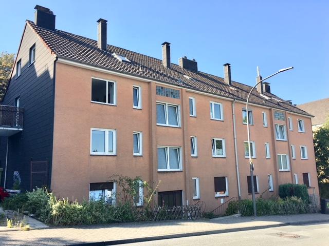 Frisch renovierte 2-Zi.-Whg. mit Tageslichtbad und Balkon - Photo 1