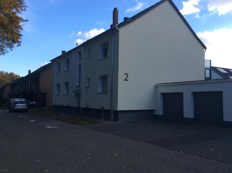 Wohnglück - günstige 2,5-Zimmer-Wohnung im Erdgeschoß mit Balkon - Photo 5