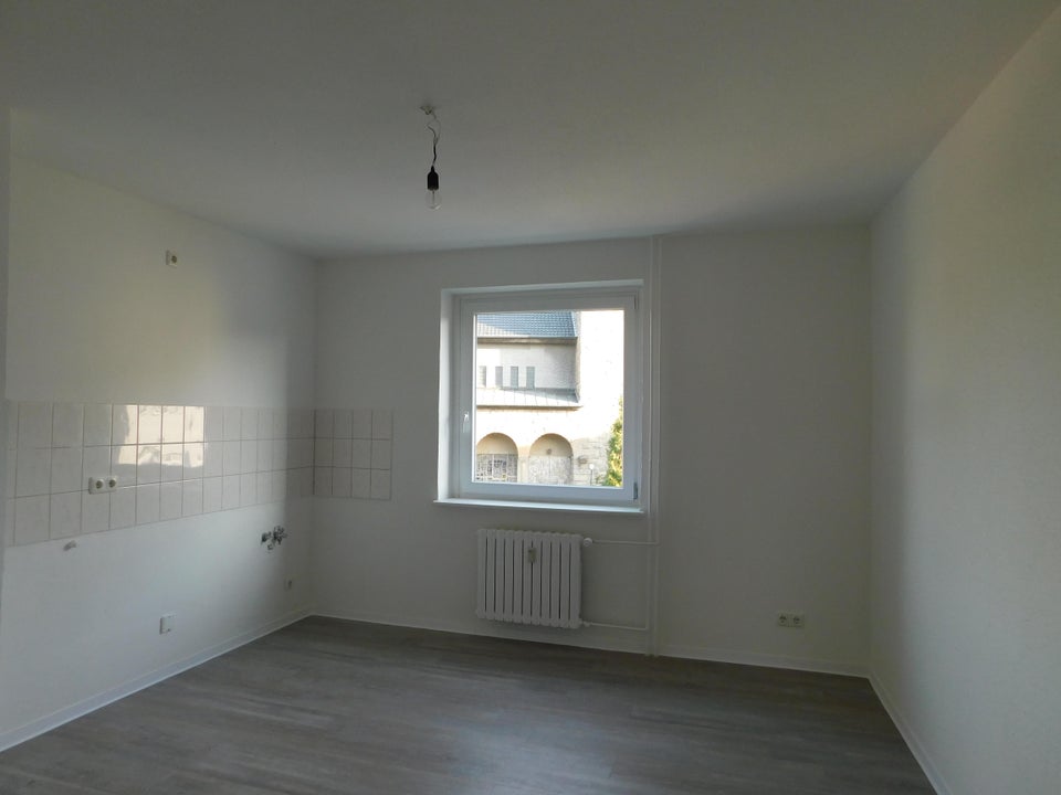 Komplett renovierte Wohnung mit Dusche ! - Photo 2