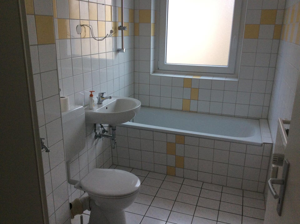 Mitten drin statt nur dabei: 3,5-Zimmer-Wohnung mit Balkon - Photo 2