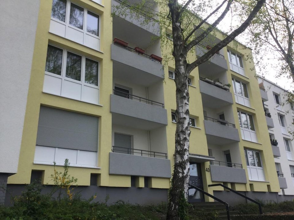 So schön: perfekt aufgeteilte 3 Zimmer, renoviert , mit Balkon - Foto 1