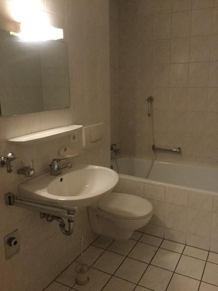Frisch für Sie saniert – Schöne, helle 2 Zimmer Wohnung! - Photo 1