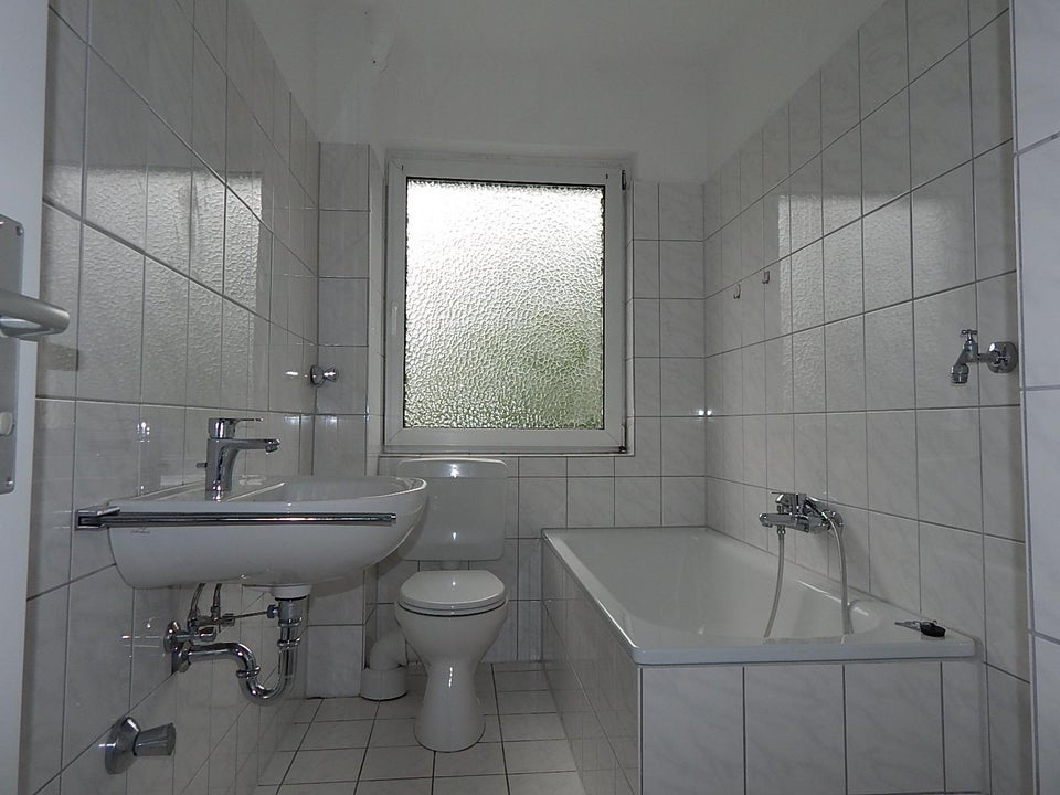 Mitten drin statt nur dabei: interessante 2-Zimmer-Wohnung - Foto 2