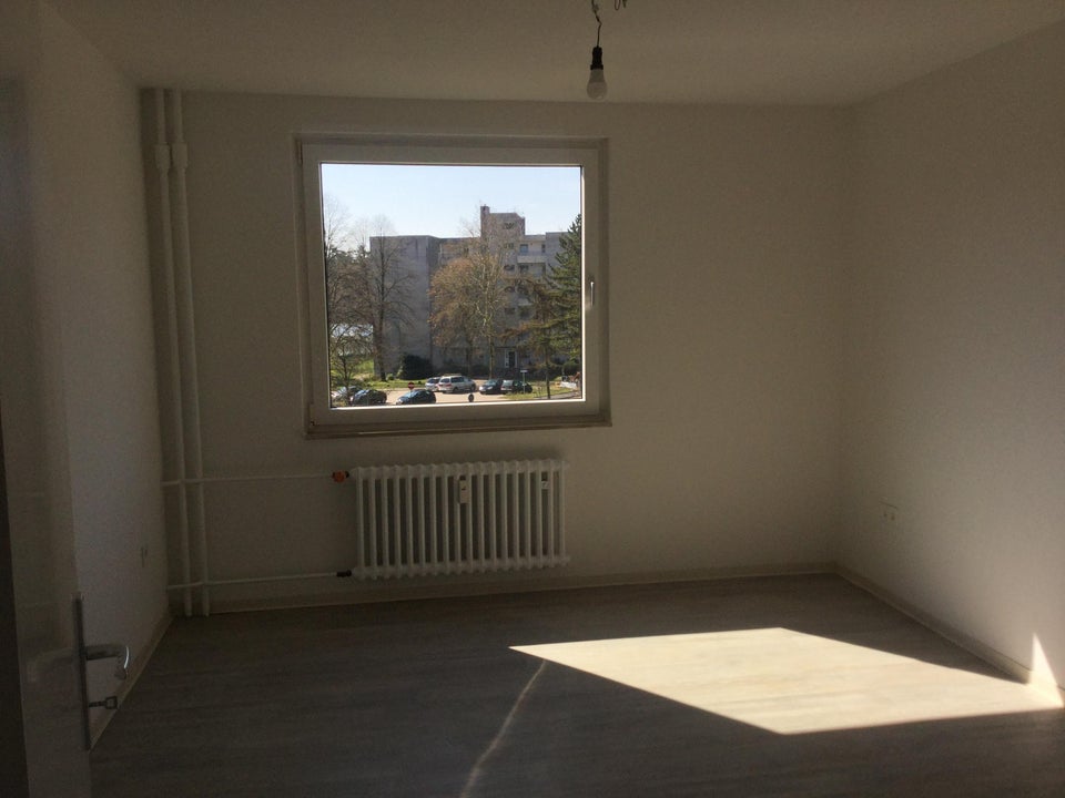 Wohnen in Schildesche - Renovierte 3-Zimmer Wohnung mit Balkon! - Foto 3