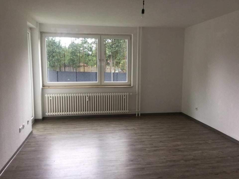 Gemütliche 3-Zimmer-Wohnung mit Dusche im EG - Foto 1