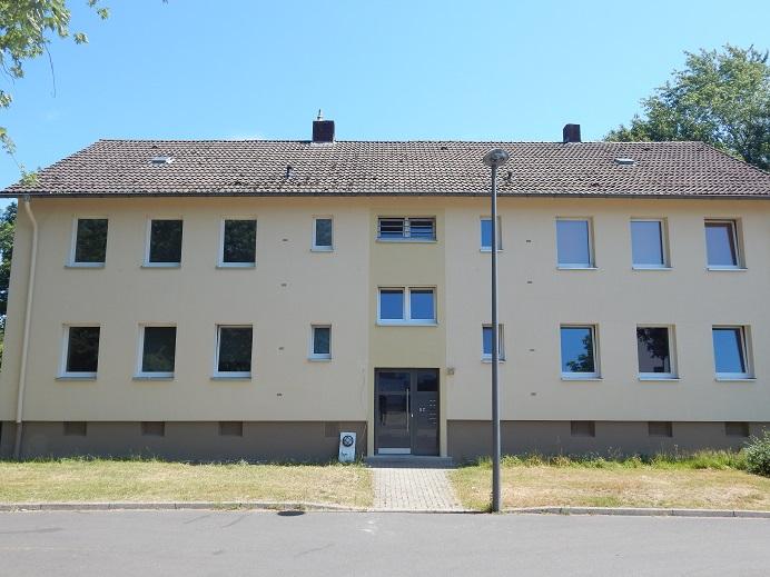 Sehr schöne und neu renovierte Wohnung mit Balkon - Foto 3