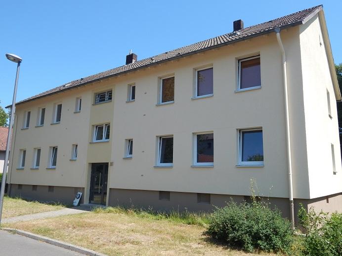 Sehr schöne und neu renovierte Wohnung mit Balkon - Foto 2